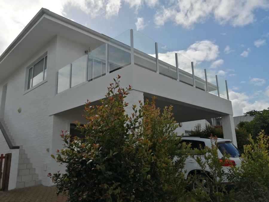 4 Bedroom Property for Sale in Jongensfontein Western Cape